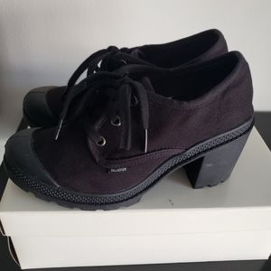 Casual Sporty Style Shoes Size 7.5